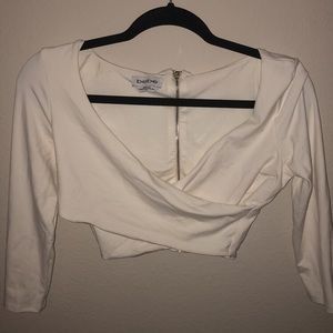 White mid sleeve crop top